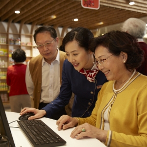 老有所养是全社会的人文关怀
