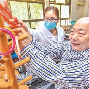 2020年我国老年消费市场规模将达3.79万亿元
