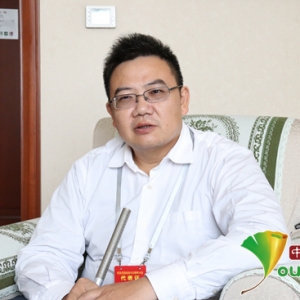 “好青年”尹珩：左手建设右手公益 为“一带一路”奉献中国力量 ... ...